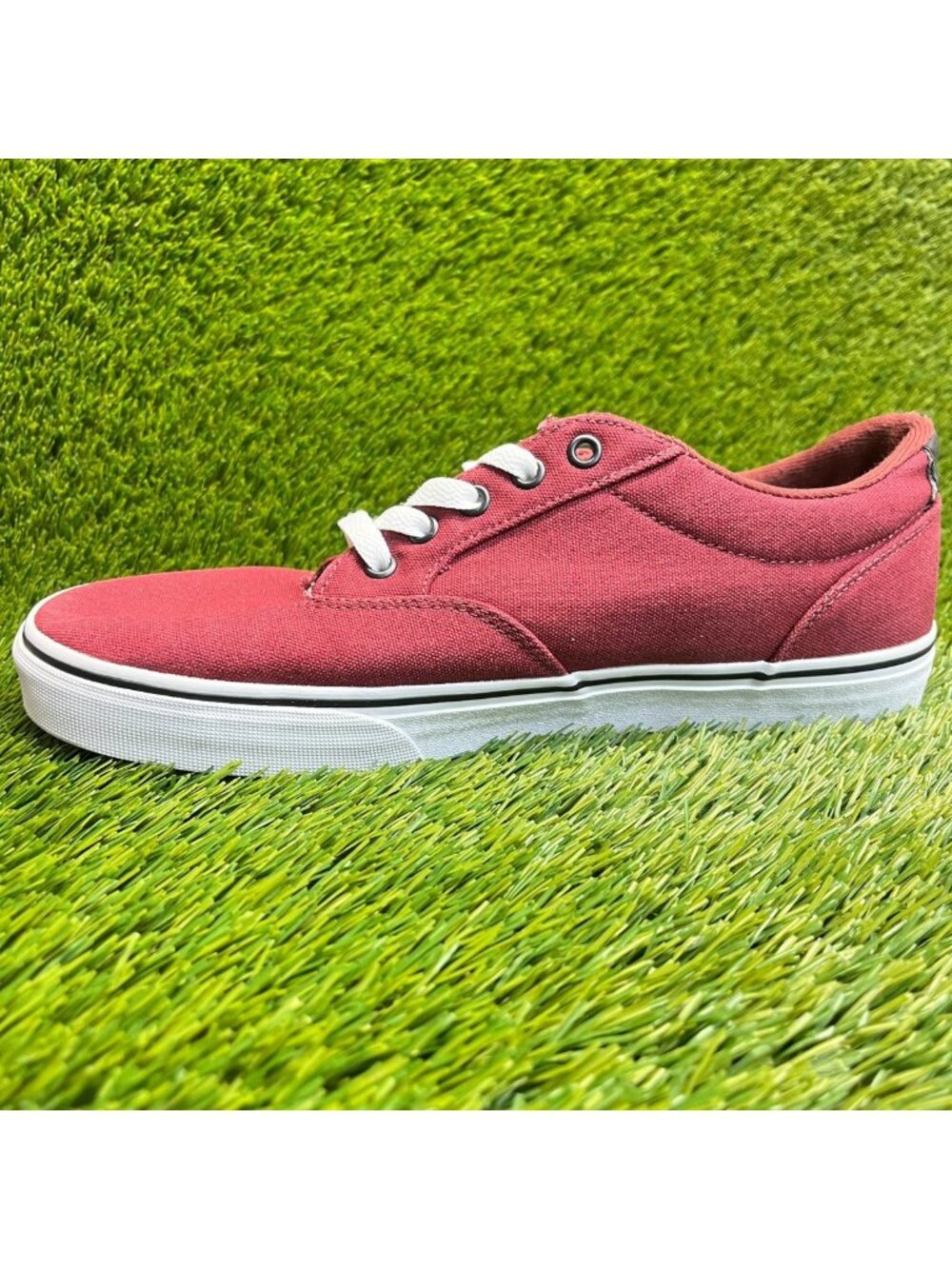Vans Atwood Low Mens Size 10 Burgundy White Athletic Skateboard Shoes Sneakers
